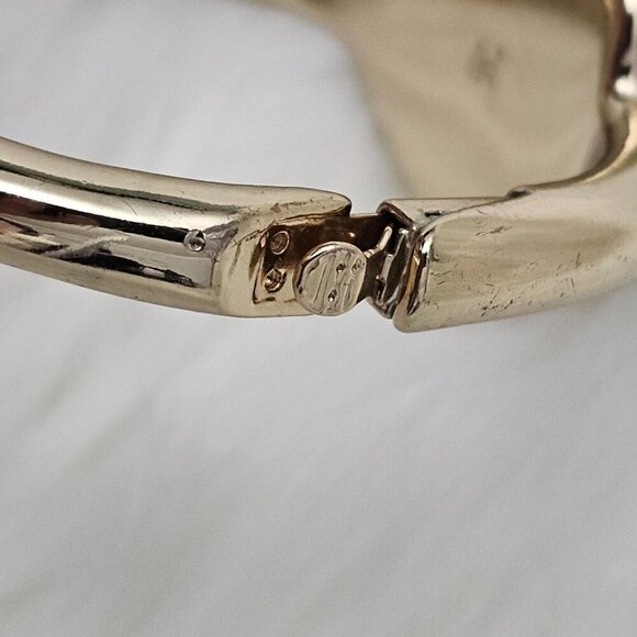 Banana Republic Vintage Faux Turquoise Gold Hinged Bangle Bracelet - Picture 6 of 7